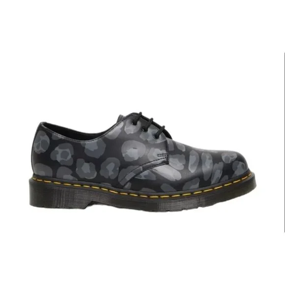 Dr. Martens | Shoes | Dr Martens 461 Distorted Leopard Print  display picture 1
